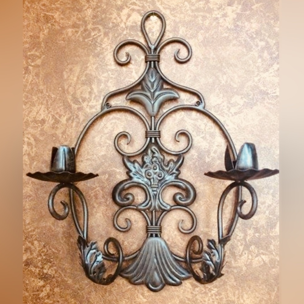 NIB Southern Living at Home Sherwood Wall Sconce #40501